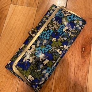 Target wallet - floral print